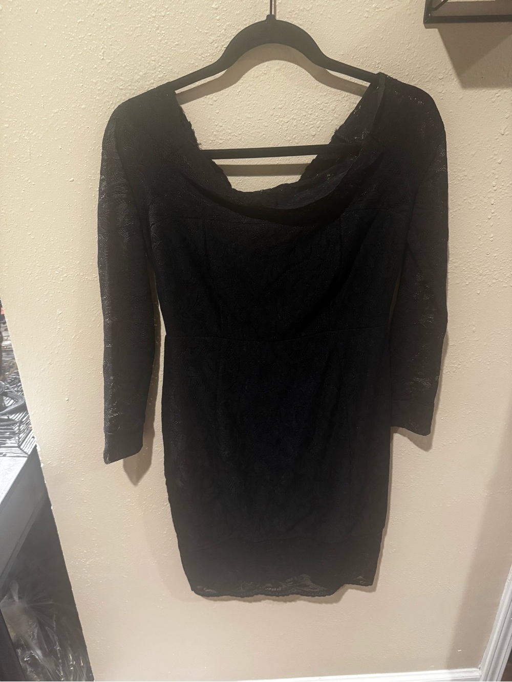 Black Lace Long-Sleeve Cocktail Dress